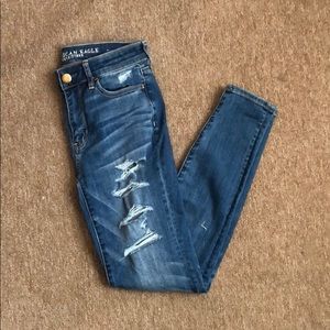 Distressed Medium Blue Hi Rise Jegging